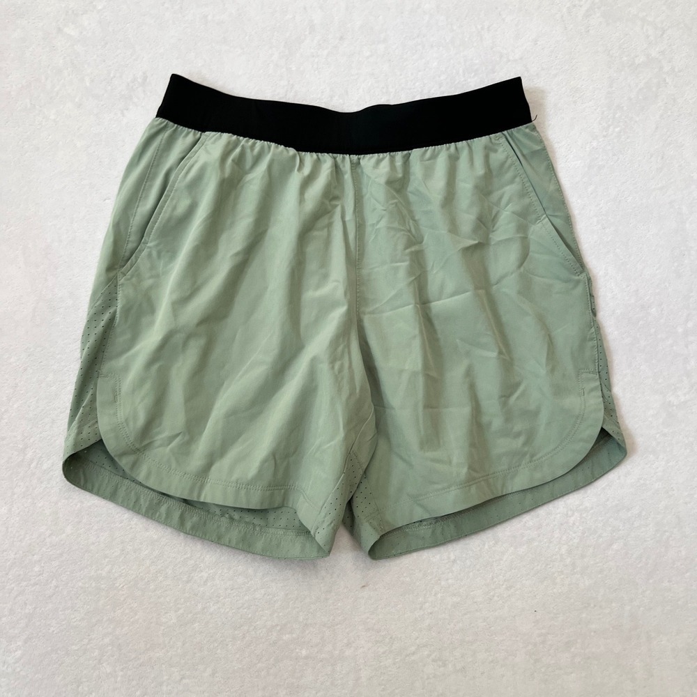 True Classic 7" Active Shorts Sage Green Perforated Training Gym Medium
